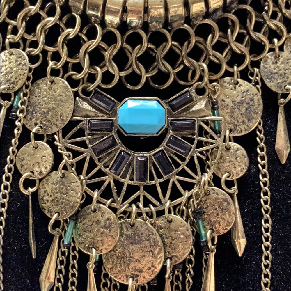 Beautiful necklace - Picture 2 of 4
